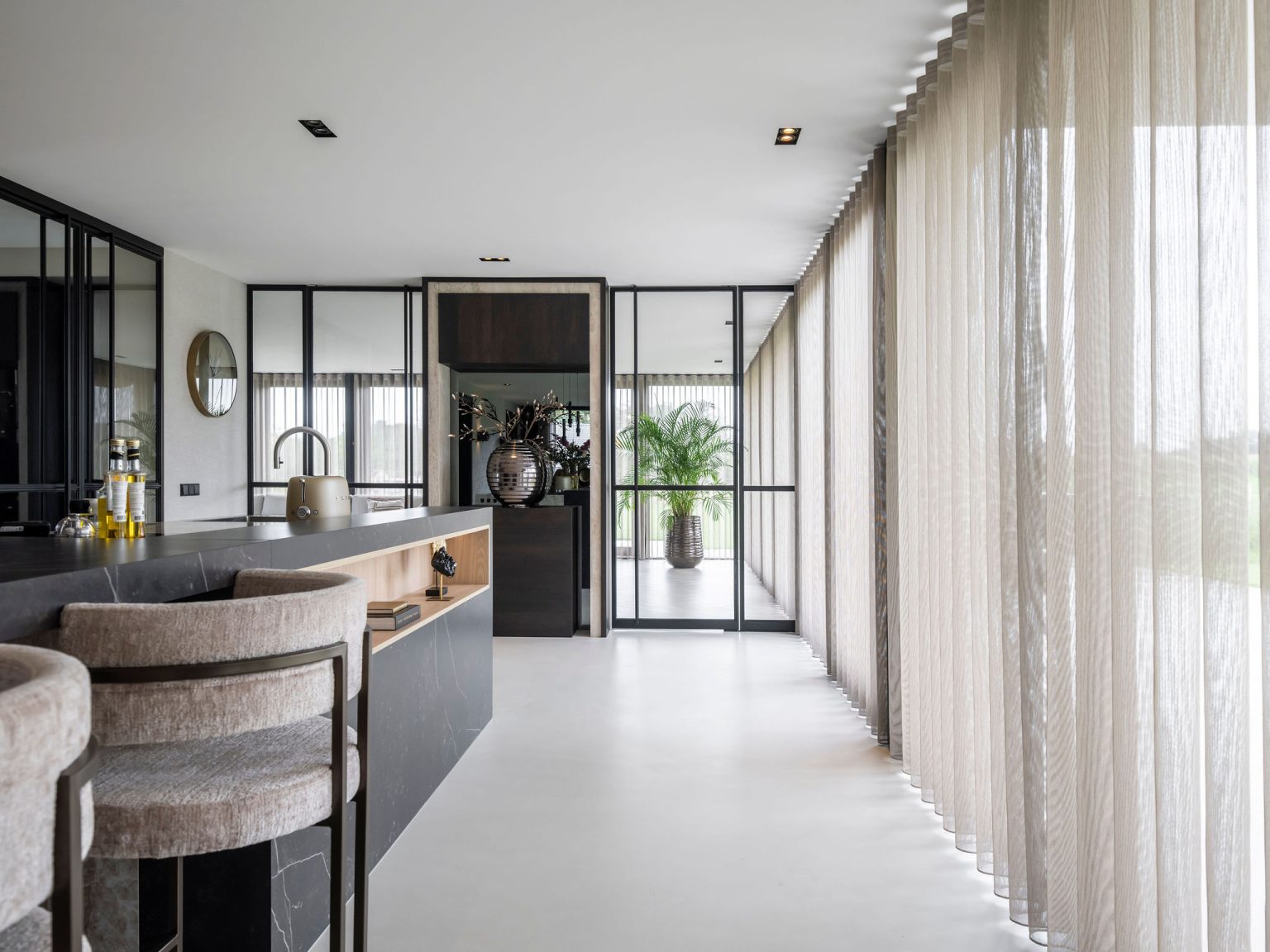 lavasteen gietvloer lavavloer beton cire
